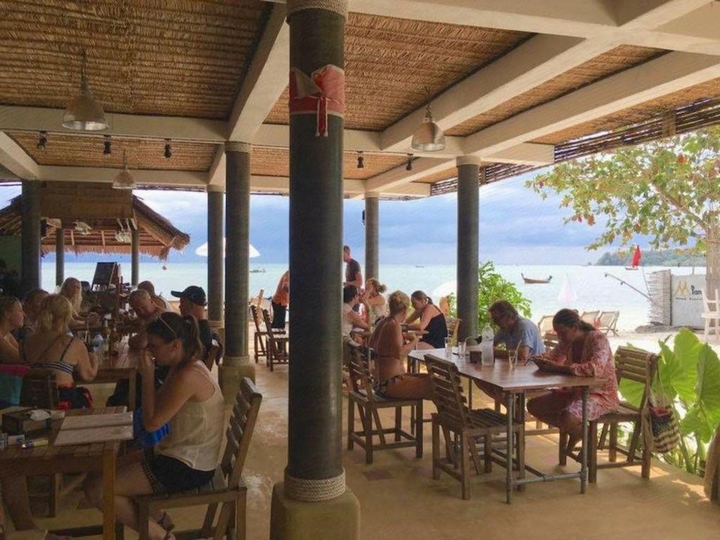 Koh Mook De Tara Beach Resort Exterior photo