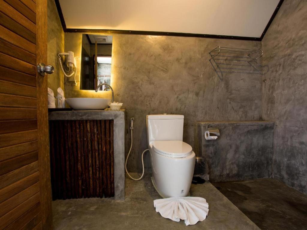 Koh Mook De Tara Beach Resort Exterior photo