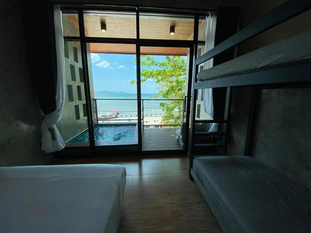 Koh Mook De Tara Beach Resort Exterior photo